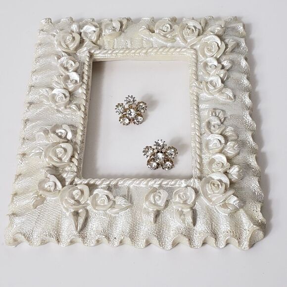 Crystal Embellished Floral Pierced Earrings - Picture 2 of 8